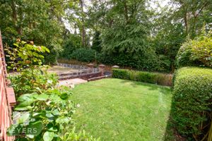 Photo 2- click for photo gallery